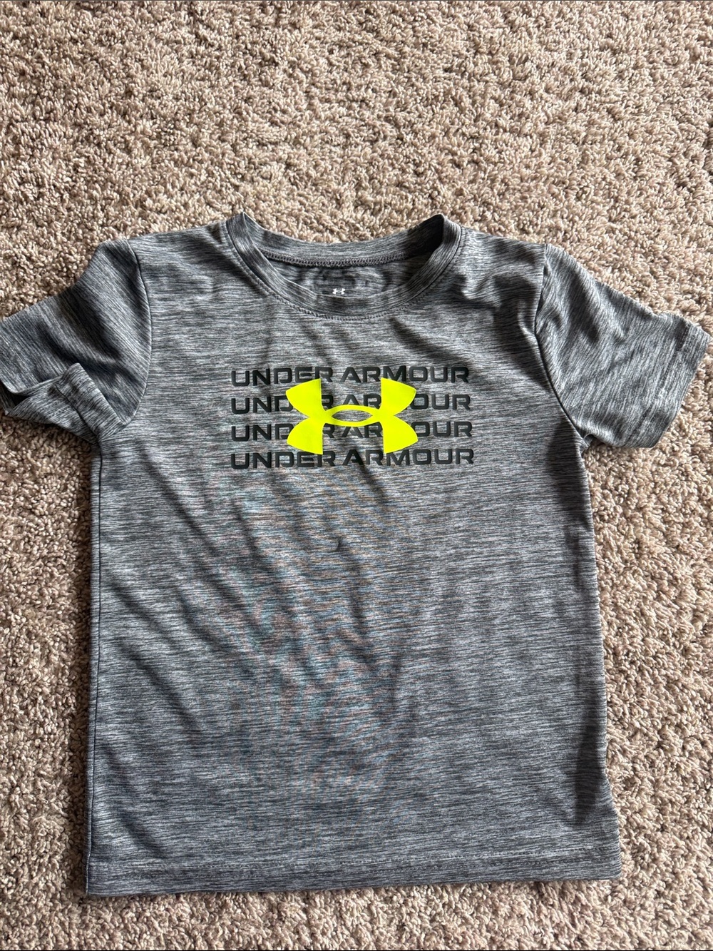 Under Armour graphic tee size 6